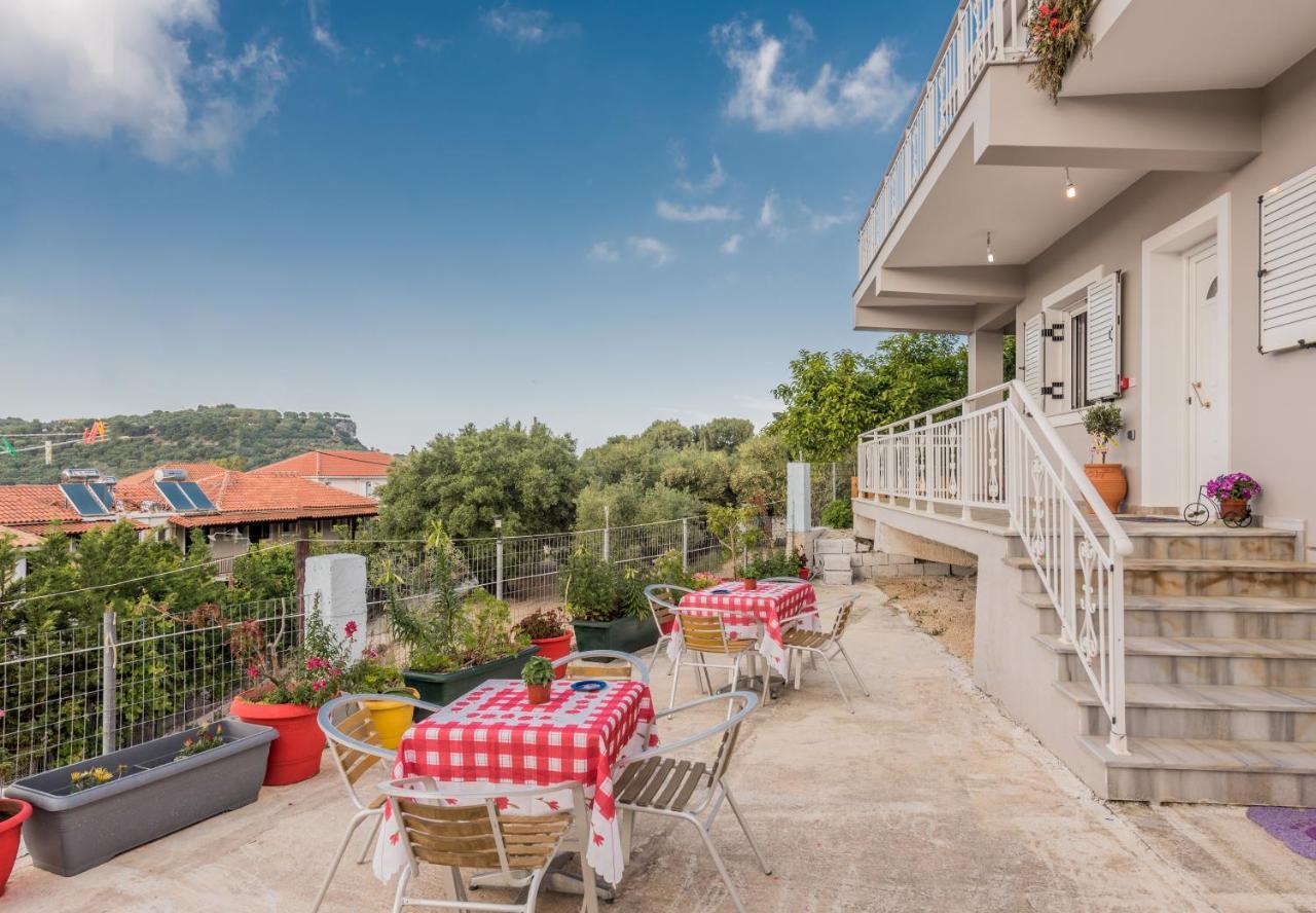 Domus Lukas Apartments Marathiás Dış mekan fotoğraf
