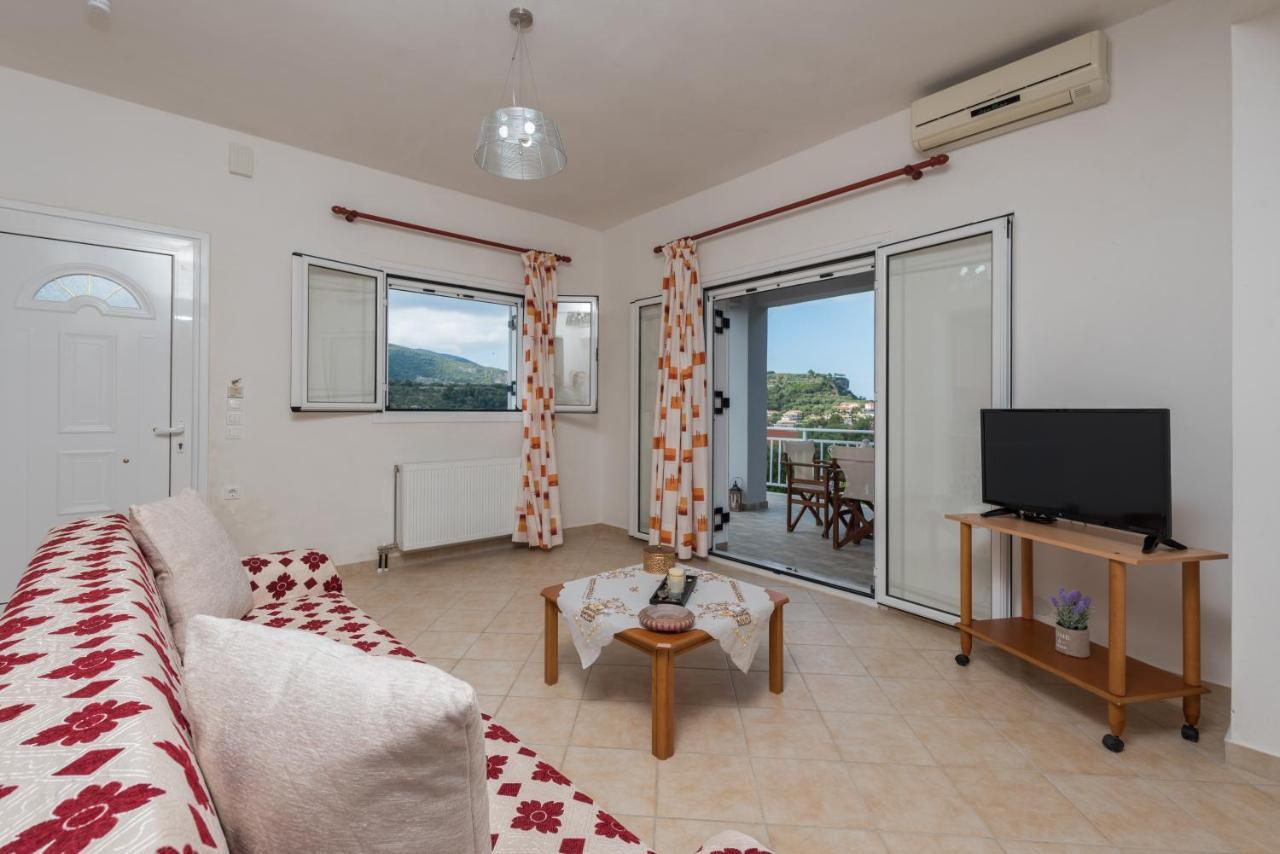 Domus Lukas Apartments Marathiás Dış mekan fotoğraf