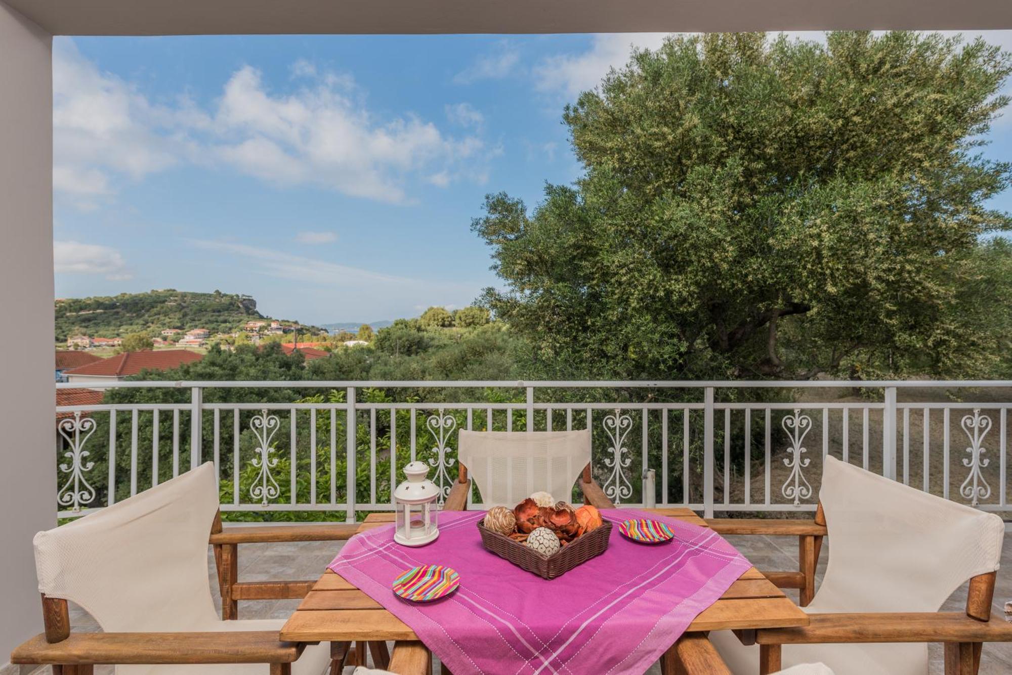 Domus Lukas Apartments Marathiás Dış mekan fotoğraf