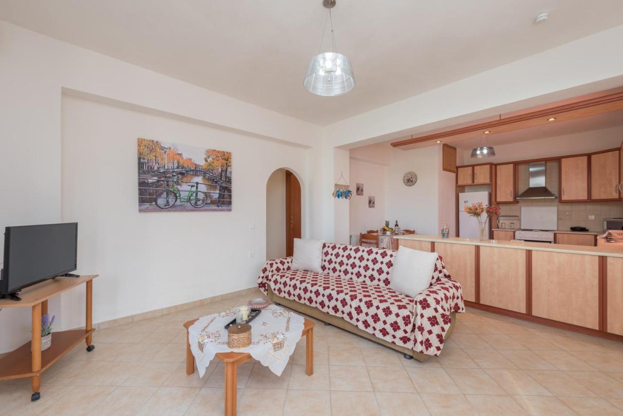 Domus Lukas Apartments Marathiás Dış mekan fotoğraf