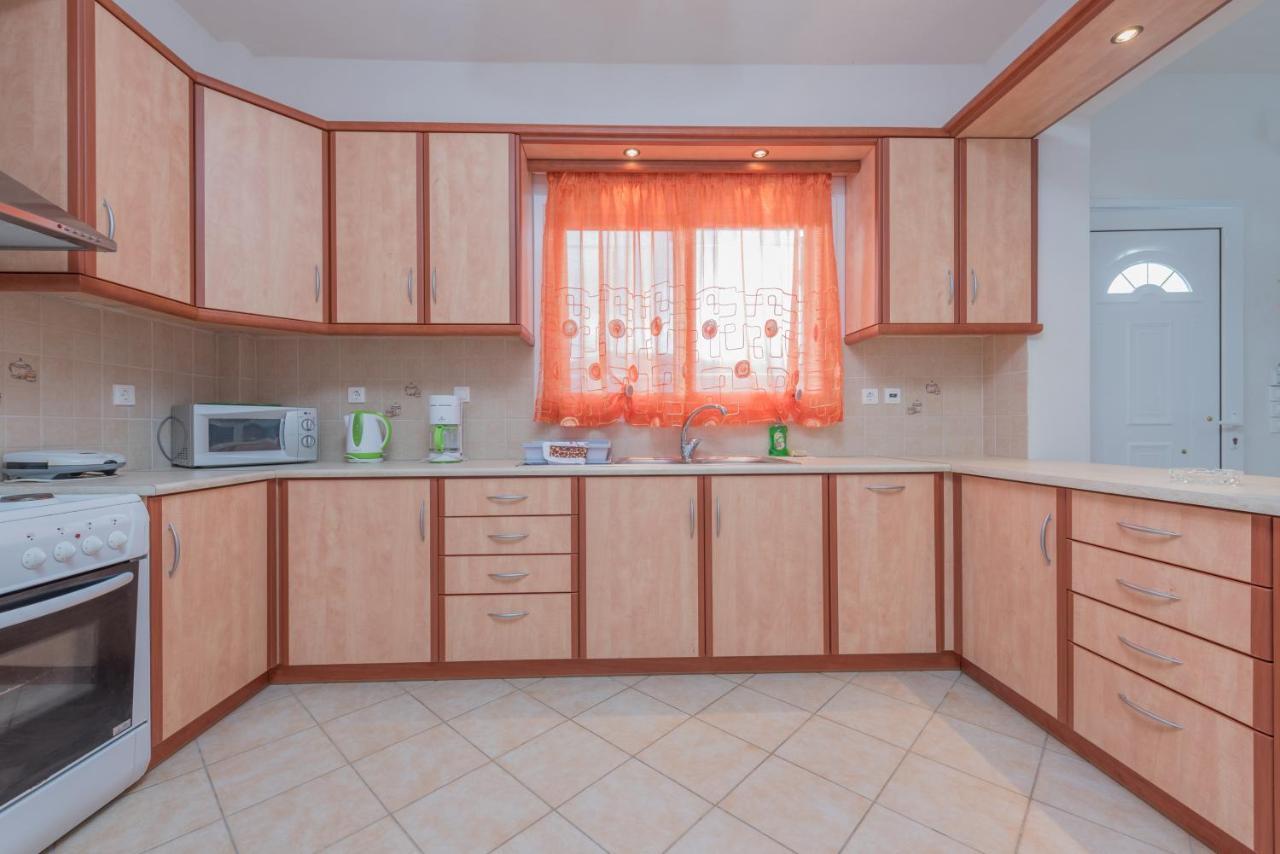 Domus Lukas Apartments Marathiás Dış mekan fotoğraf